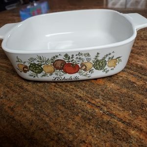 Corning Ware A-1-B L Echalote caserole. B4